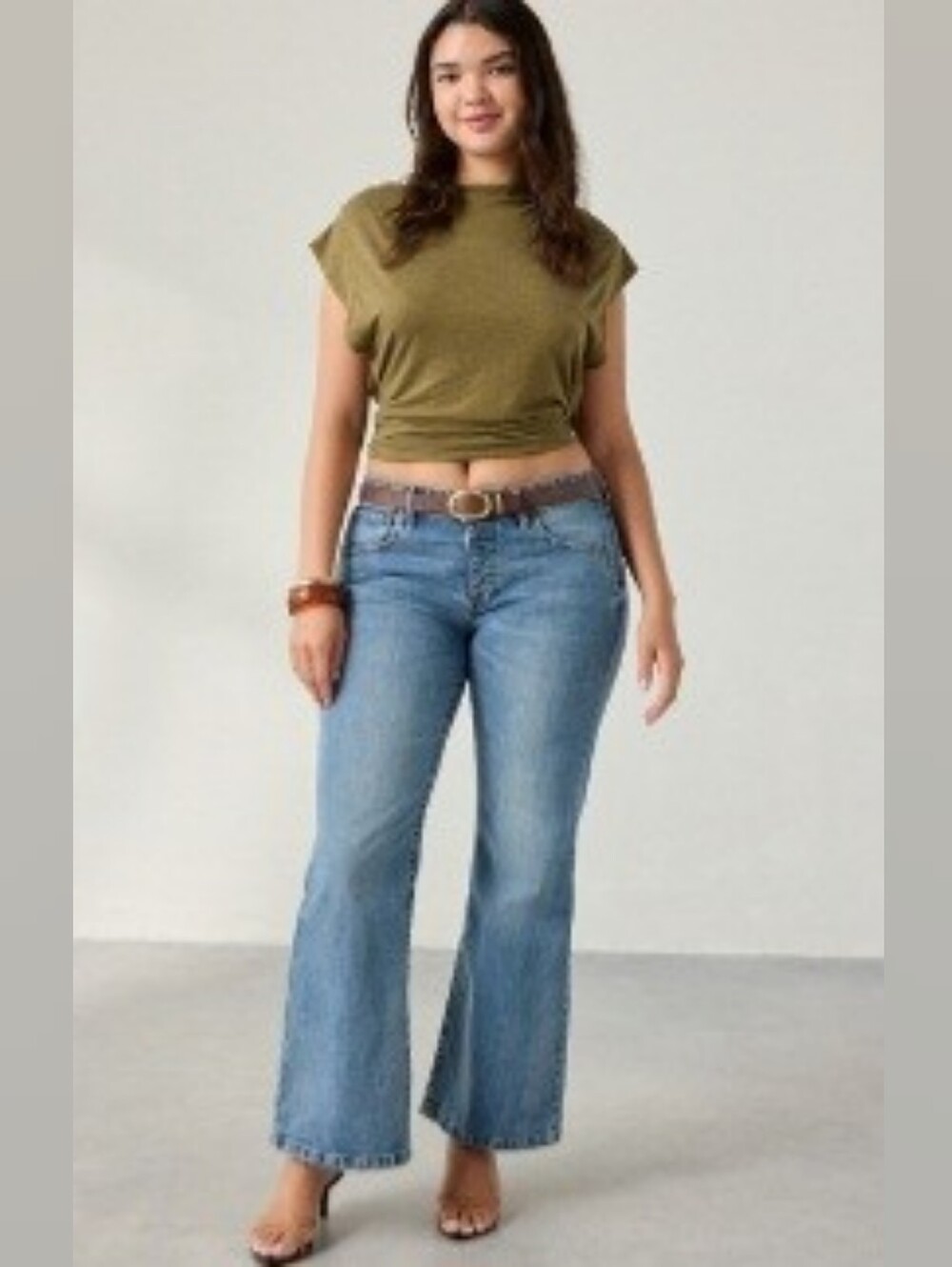 NWT BDG Teo Low-Rise Relaxed  Flare Leg Butron-Fly Jeans Alberta  ■ Size 28 x 32